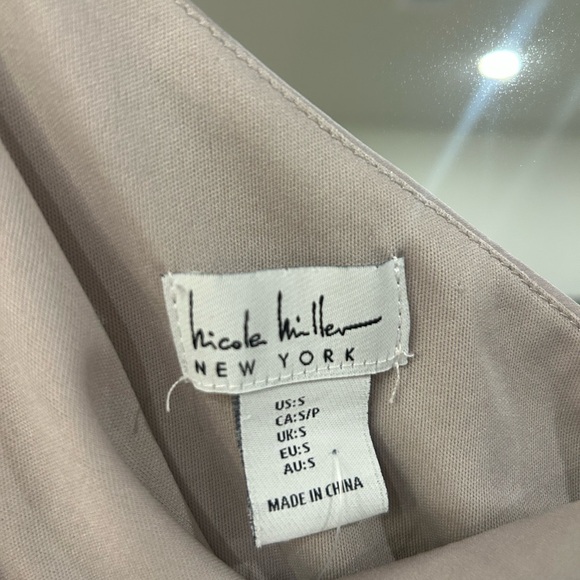 Nicole Miller one shoulder Elegant Satin Gown in Taupe - Picture 2 of 3